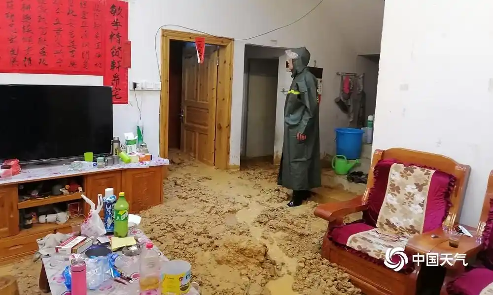 昭平县河水暴涨_贺州市昭平县暴雨天气_昭平县天气