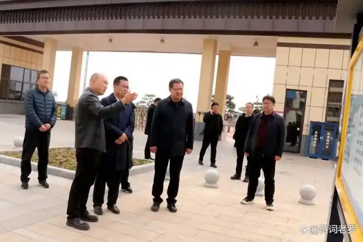 嵩县县委书记辛俊峰教育强县战略_河南郸城一高刘成章校长嵩县一高讲座_洛阳栾川一高校长