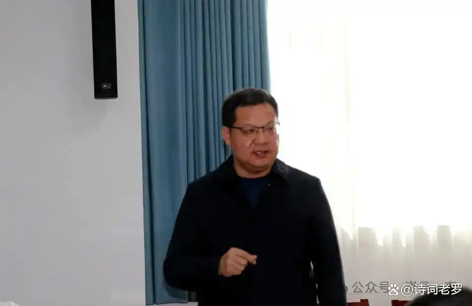 河南郸城一高刘成章校长嵩县一高讲座_洛阳栾川一高校长_嵩县县委书记辛俊峰教育强县战略