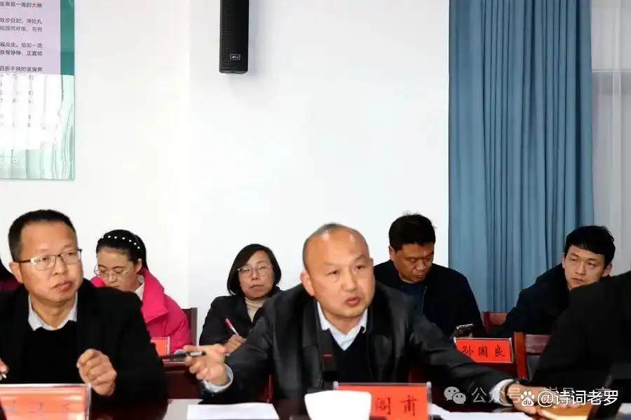 洛阳栾川一高校长_嵩县县委书记辛俊峰教育强县战略_河南郸城一高刘成章校长嵩县一高讲座