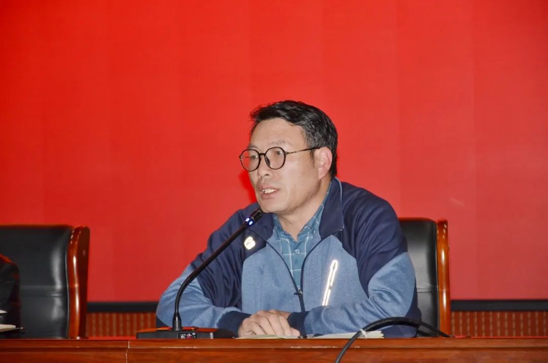 洛阳栾川一高校长_栾川一高洛阳市一测分析暨二测动员大会_高三年级一测成绩分析