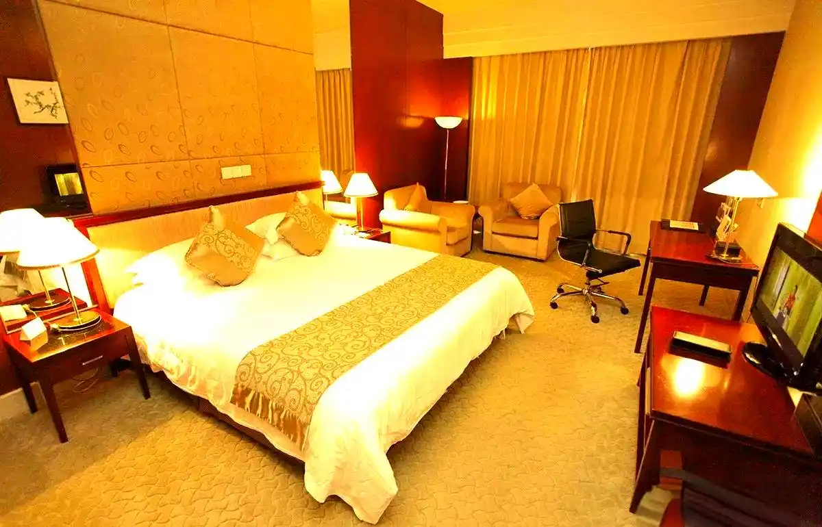 宁波东钱湖纪家庄开元度假村_东钱湖纪家庄小木屋住宿体验_东钱湖别墅日租房