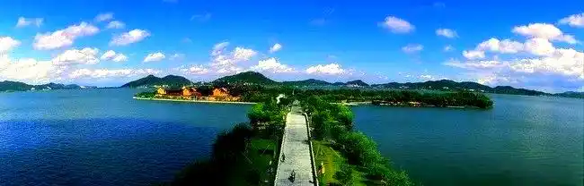 东钱湖别墅日租房_东钱湖纪家庄小木屋住宿体验_宁波东钱湖纪家庄开元度假村