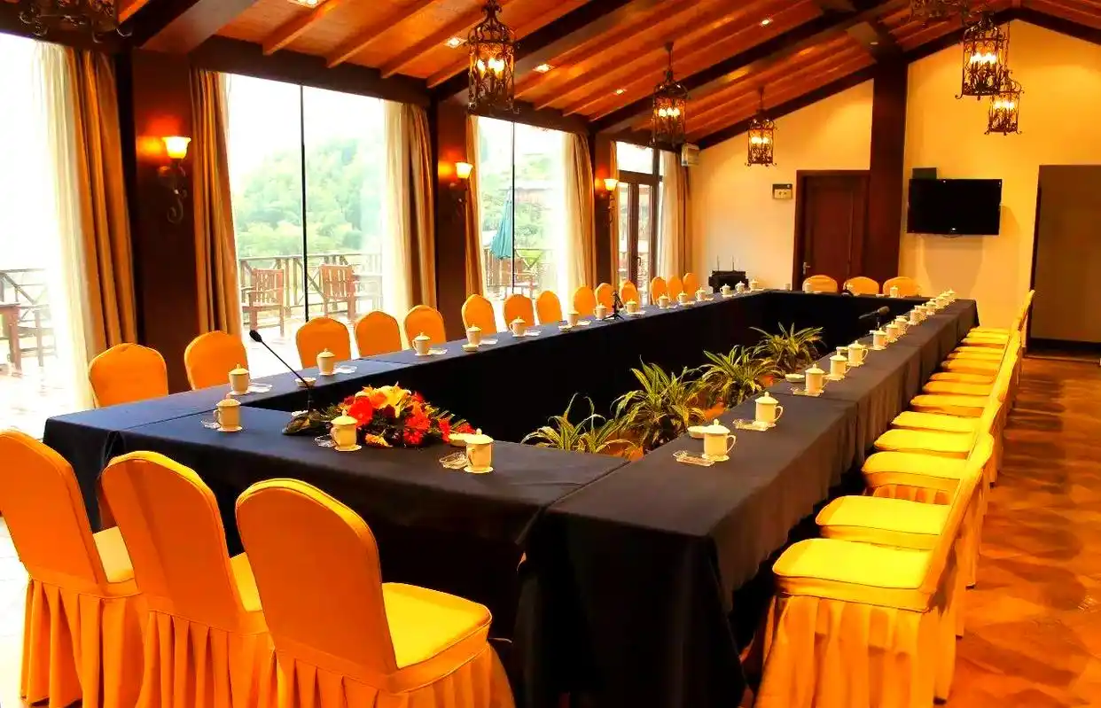 东钱湖别墅日租房_东钱湖纪家庄小木屋住宿体验_宁波东钱湖纪家庄开元度假村